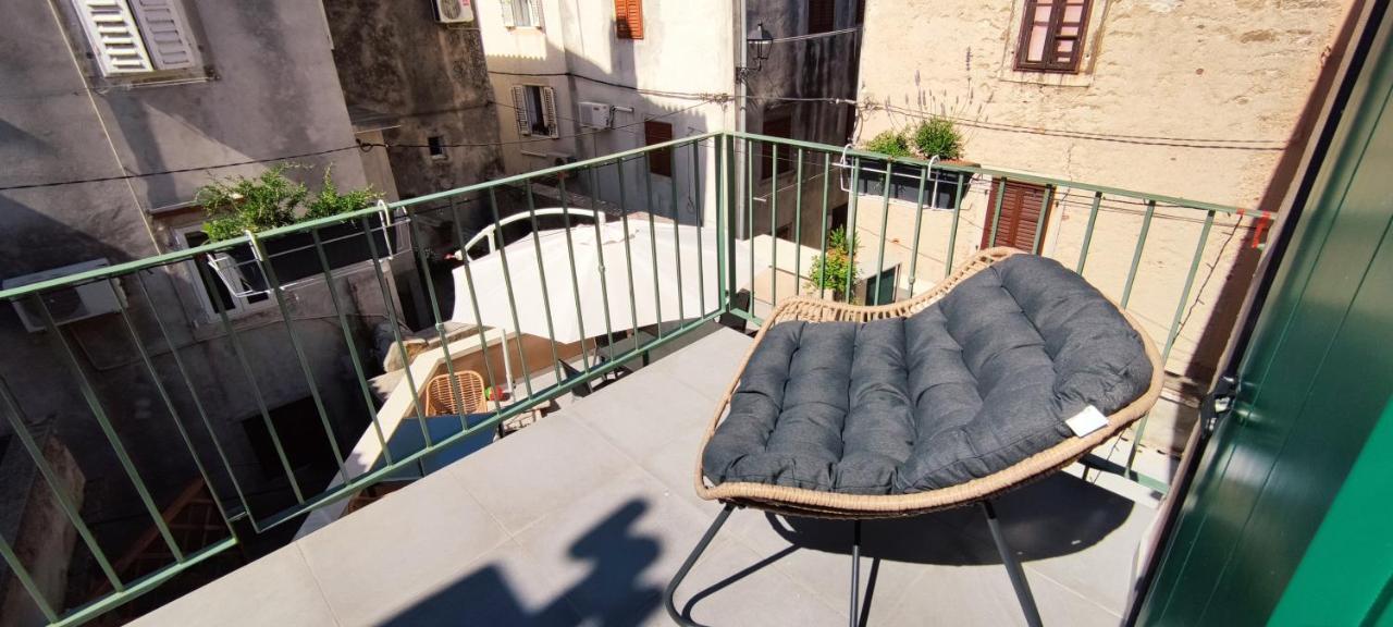 Luxury Apartment - Old Soul With A New Heart Cres Exterior foto